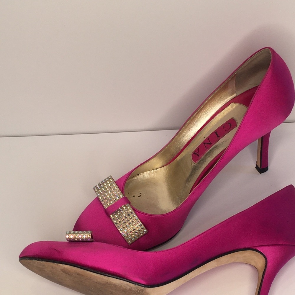 Gina Magenta Satin Pump Rhinestone bow